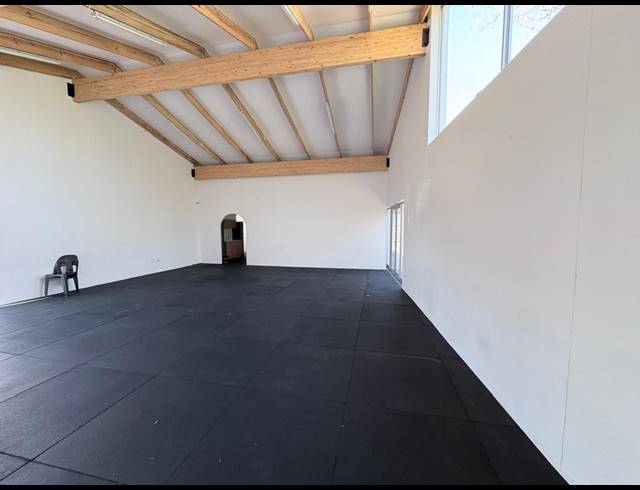 129M² OFFICE TO LET IN KYALAMI